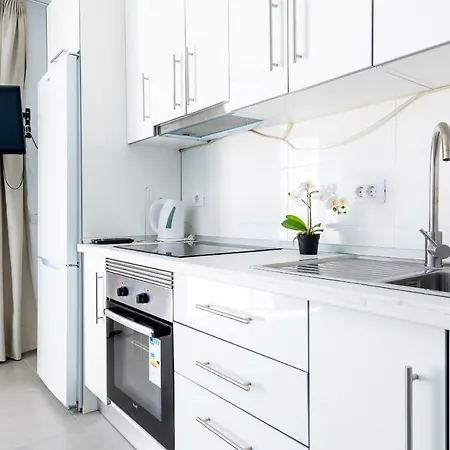Paradise Court - Ocean View Apartment *
